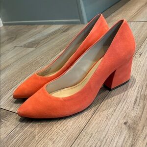 Botkier Stella suede Block Heel Pumps - bright peach/ muted coral color 7.5
